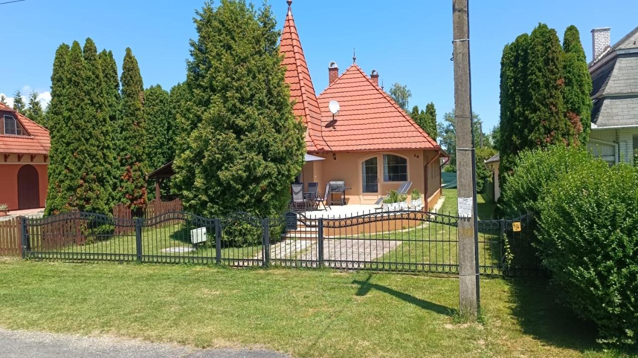 Vica * Balatonberény